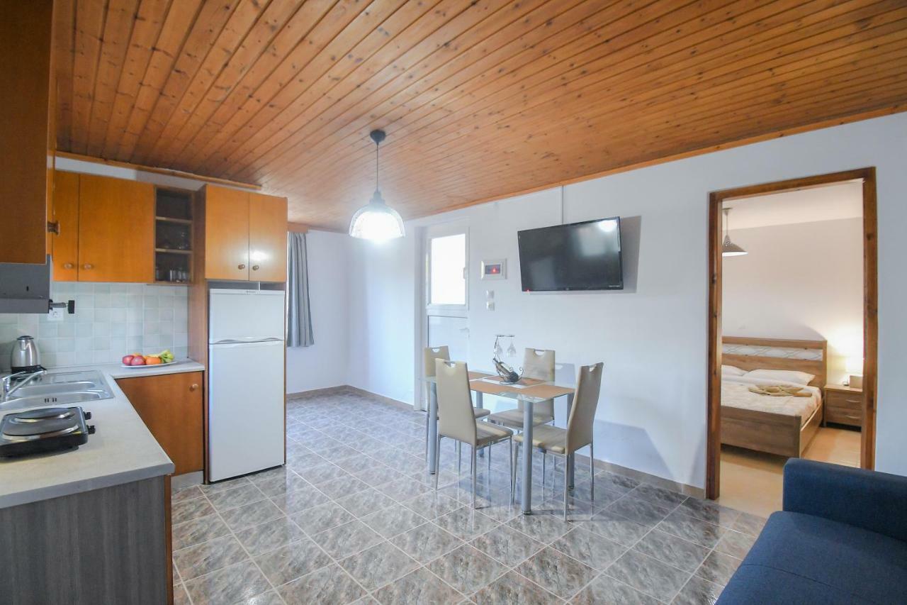 The Olive Garden House Charaki Exterior foto